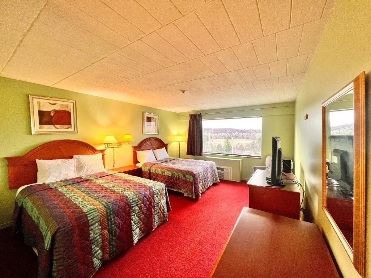 Lively Inn And Suites - Sudbury Naughton Екстериор снимка