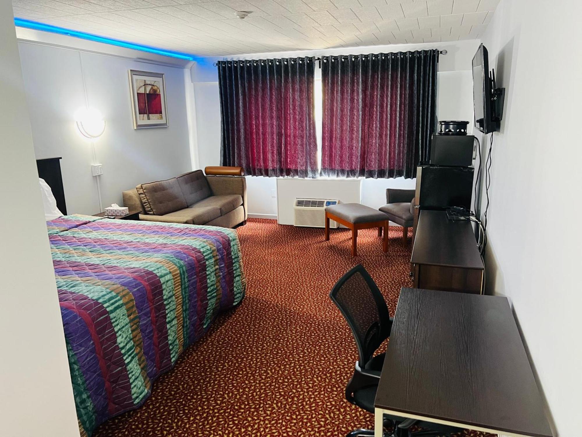 Lively Inn And Suites - Sudbury Naughton Екстериор снимка