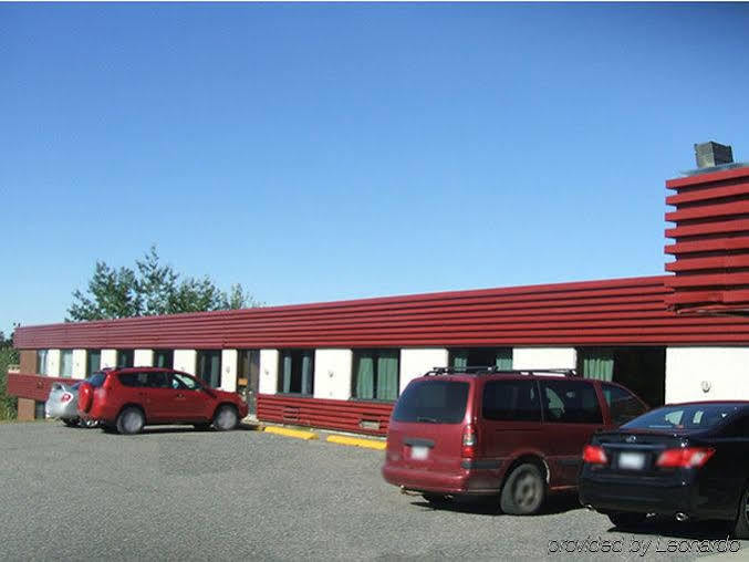 Lively Inn And Suites - Sudbury Naughton Екстериор снимка