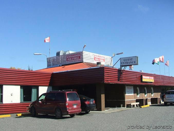 Lively Inn And Suites - Sudbury Naughton Екстериор снимка
